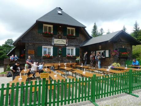 hiking in the black forest_hut hiking in the black forest_hut