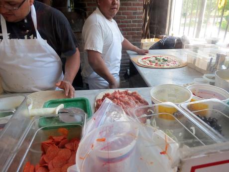 EAT: Grimaldi’s Pizzeria – Brooklyn, NY