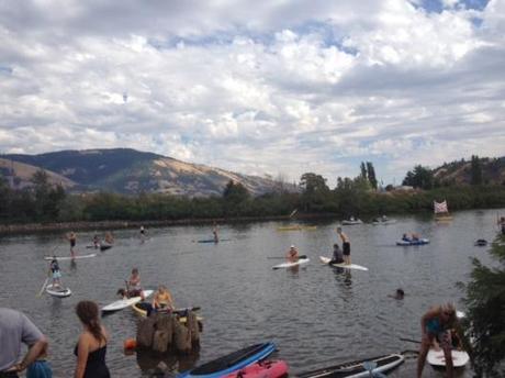 More floating fun at Nichols Basin Oregon: Hood River “Float-In”