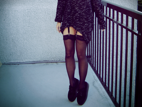 SWEATER MexyShop / THIGH HIGHS eBay / CREEPERS eBay
I'm w...