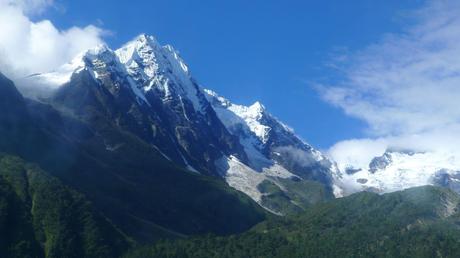 Himalaya Fall 2012 Update: Skiers Making Summit Bid?