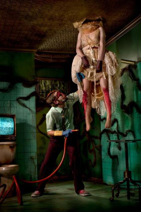 03_RansomAndMitchell_Headless_620_2009 Smoke & Mirrors