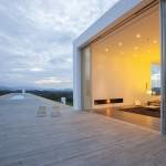 150M Weekend House by Shinichi Ogawa & Associates