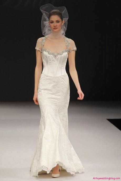 Iconic wedding dress designers: Badgley Mischka