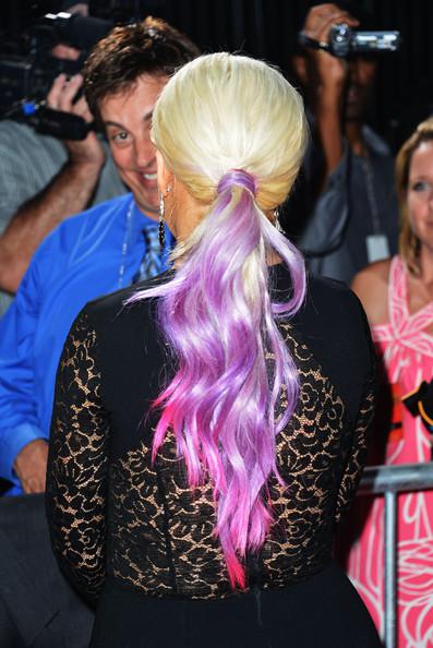 Christina-Aguilera-Long-Hairstyles-Ponytail