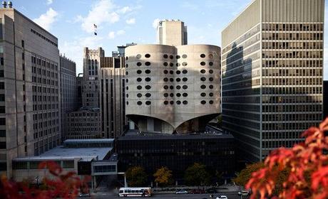 18PRENTICE2-articleLarge An Architectural Marvel is up for trashing in Chicago…