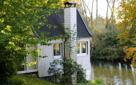 A romantic journey to Münster, Germany, where you can rent a cottage on a river.