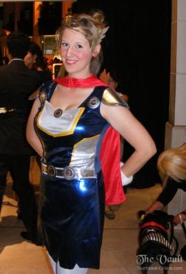 Kristin Bauer Attends Doggie Bow Wow for Amanda Foundation Kristin Bauer Attends Doggie Bow Wow for Amanda Foundation