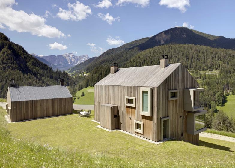 Casa Alta by AS/D Asociación de Diseño Casa Prè de Sura by Casati