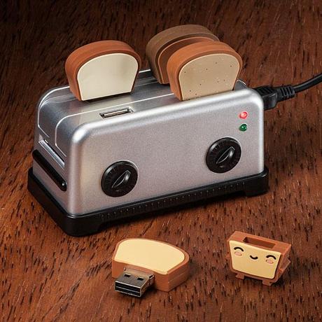 USB Toaster Hub and Toast Thumbdrives