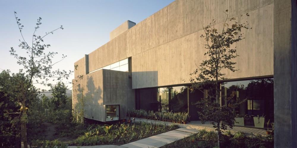 Casa del Atro by Fran Silvestre Arquitectos Casa 10×10 by Del Río – Núñez Arquitectos