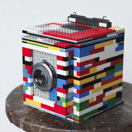 Legotron, Mark I — 4×5 Camera made of LEGO bricks