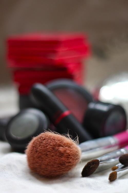 Buying Makeup: When to Skimp & When to Splurge. Buying Makeup: When to Skimp & When to Splurge.