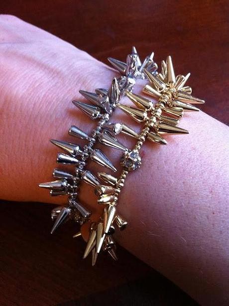 Stella & Dot Renegade Cluster Bracelet Giveaway! Stella & Dot Renegade Cluster Bracelet Giveaway!