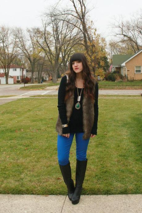 Outfit: Faux Fur and Colored denim justfab