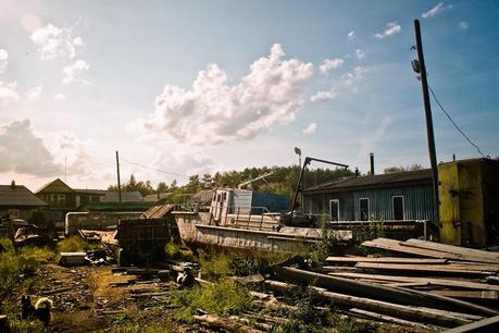 Hometown Zeya, 2008 Ru_zeya_old_boat_rack