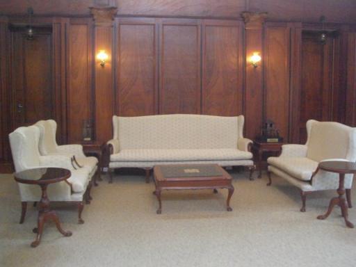Governor's office - The waiting area. Race Report: Pangasinan Great Run Half Marathon 2012