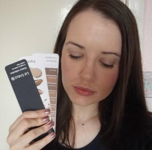 Liz Earle Signature Foundation In Porcelain Review & Swatches Liz Earle Signature Foundation In Porcelain Review & Swatches