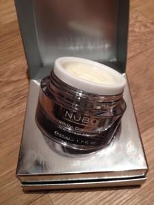Nubo White 225x300 LPOTM:Nubo White Diamond Ice Glow Mask