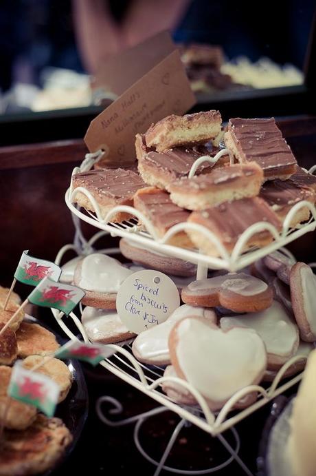 Walcot Hall wedding by Emma B Photography (12) DIY wedding UK Walcot Hall (12)