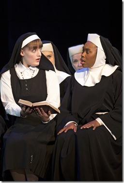 Ta'Rea Campbell and Florrie Bagel star in Broadway in Chicago's Review: Sister Act (Broadway in Chicago)