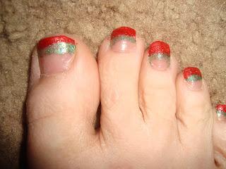 Glittery Christmas nails
