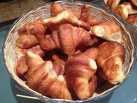 Breakfast_Golden_Tulip_Mechtel_Tunis19 Breakfast at La Flore Restaurant, Tunis