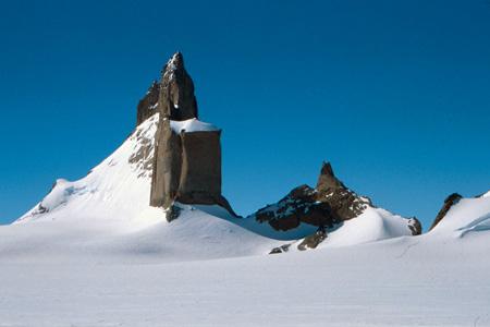 Leo Houlding To Climb Antarctica's Ulvetanna Peak