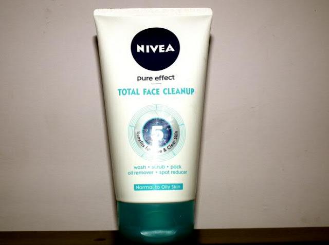 Review : Nivea Total Face Cleanup (4 in1 : Face Wash-Scrub-Face Mask-Spot Corrector) Nivea Total Face Cleanup