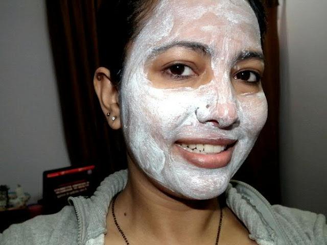 Review : Nivea Total Face Cleanup (4 in1 : Face Wash-Scrub-Face Mask-Spot Corrector) Nivea Total Face Cleanup - On My Face