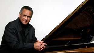 Concert Review: 100 Nights of Fun and Games Concert Review: 100 Nights of Fun and Games