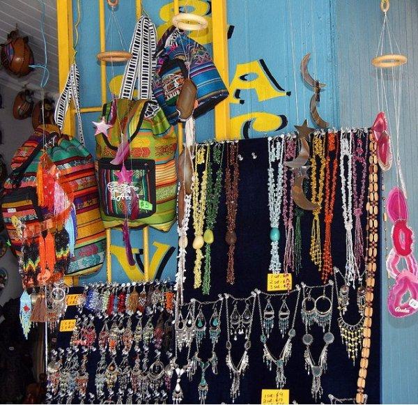 7 Souvenirs You'll See at Every Single Caribbean Port