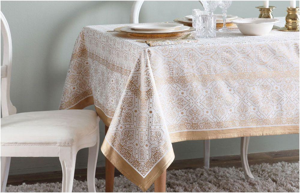 Holiday Inspiration: Christmas Tablescapes Holiday Inspiration: Christmas Tablescapes