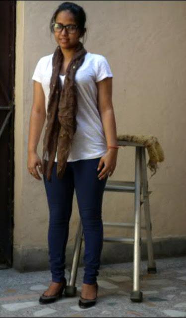 White Top_Scarf with Stars_Ink Blue Denim White Top_Scarf with Stars_Ink Blue Denim