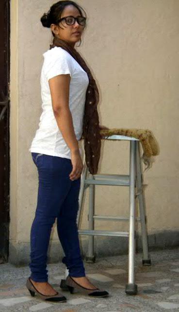 White Top_Scarf with Stars_Ink Blue Denim White Top_Scarf with Stars_Ink Blue Denim