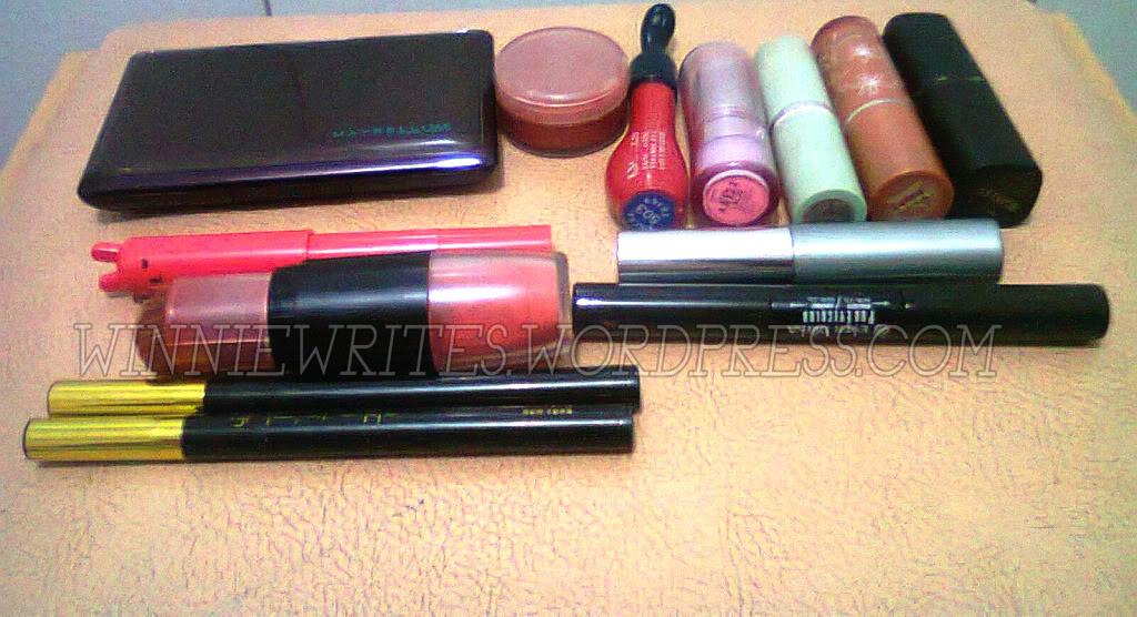 Inside my Makeup Kit