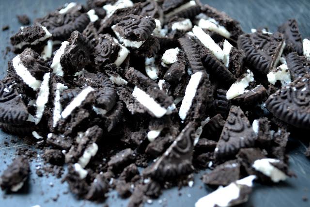 How to: Byrons Malted Oreo Milkshake How to: Byrons Malted Oreo Milkshake