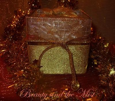 DIY:Decorate Christmas bottles, jars or boxes DIY:Decorate Christmas bottles, jars or boxes