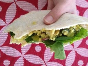 {Recipe} Make Ahead Lunch Mission – Curried Chicken Pita