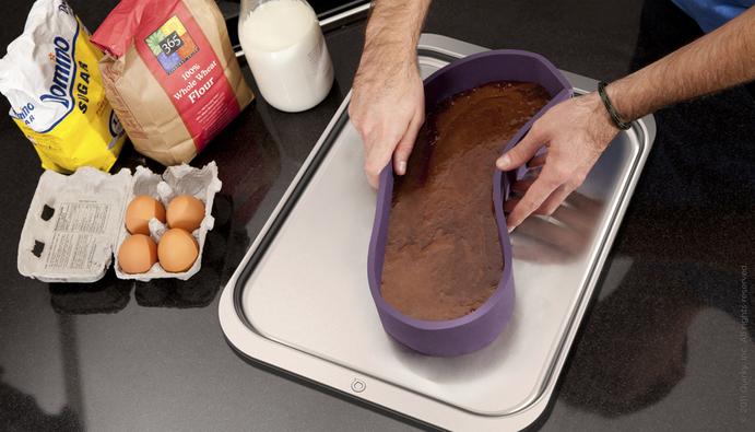 Ribbon Adjustable Baking Pan Create The Shape That Suits Your Event: Ribbon Adjustable Baking Pan