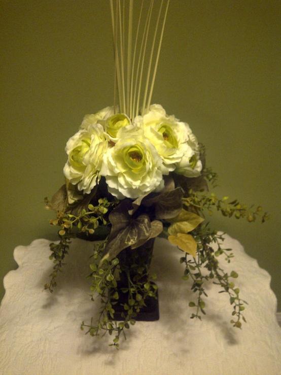 Spice Up Your Wedding Floral Arrangements Centerpiece