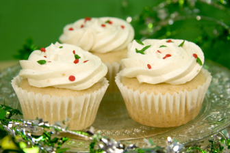 Eggnog Cupcakes Guest Blogger: The Misfit Baker – Christmas Recipe Roundup