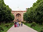 The main gate leading to the entrance of Humayun's Tomb