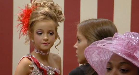 tnt6 Toddlers & Tiaras: Step Right Up And See The Coach Nikki Sideshow! The Southern Elite Cirque Is A Heaping Helping Of Kentucky Fried Glitz.