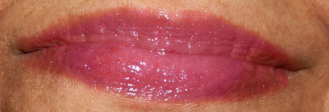 Revlon Colour Bust Lipgloss Strawberry Fraise