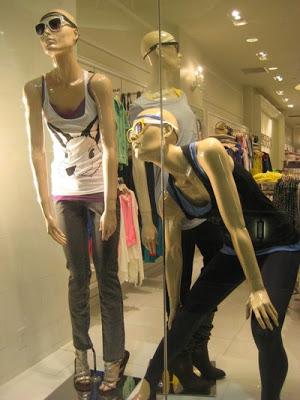 Busted by a Mannequin Busted by a Mannequin