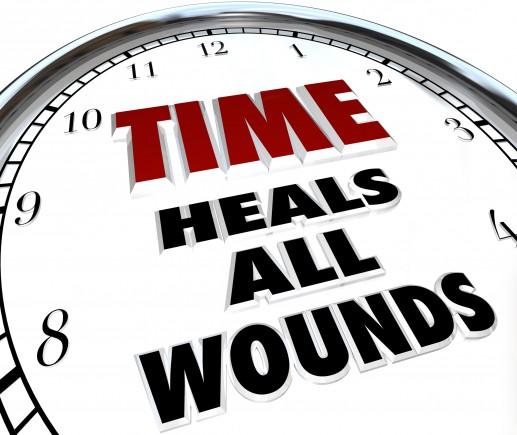 Time Heals All Wounds Clock Saying - Forgiveness of Disputes