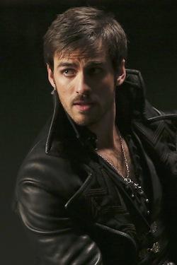 Colin O’Donoghue Previews Hook’s Agenda, the ‘Challenge’ in Wooing Emma