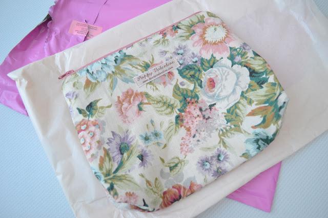 POPPY VALENTINE VINTAGE FABRIC POPPY VALENTINE VINTAGE FABRIC