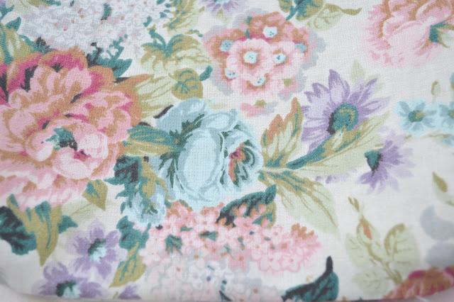 POPPY VALENTINE VINTAGE FABRIC POPPY VALENTINE VINTAGE FABRIC